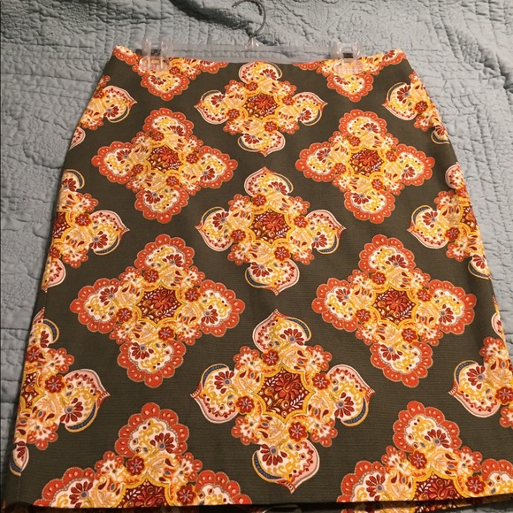 Brand new Loft pencil skirt - Picture 4 of 4